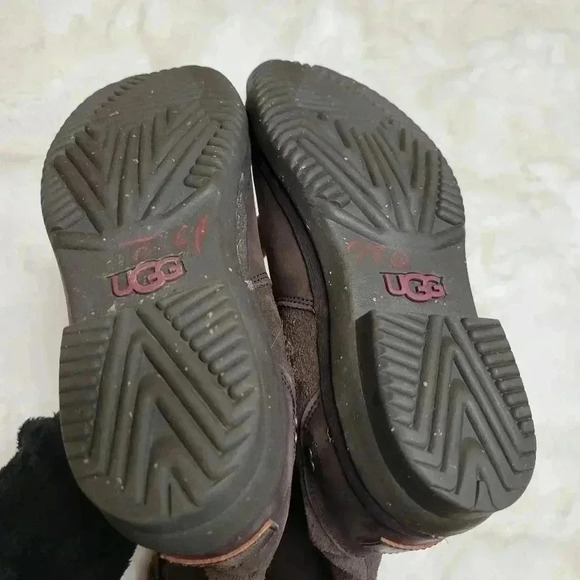 UGG Australia Tupelo Dark Brown Leather Moto Riding Boots Women Sz 6 Waterproof - Picture 4 of 9